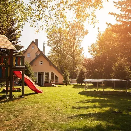 Penzion Restaurant & Avionika 3*