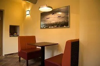 Restaurant & Avionika 3* Kovářská